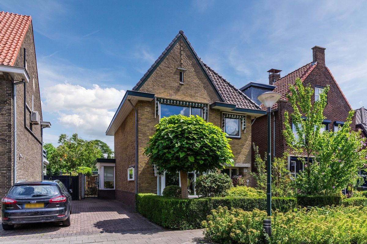 Hulst 70 Photo Blur 60