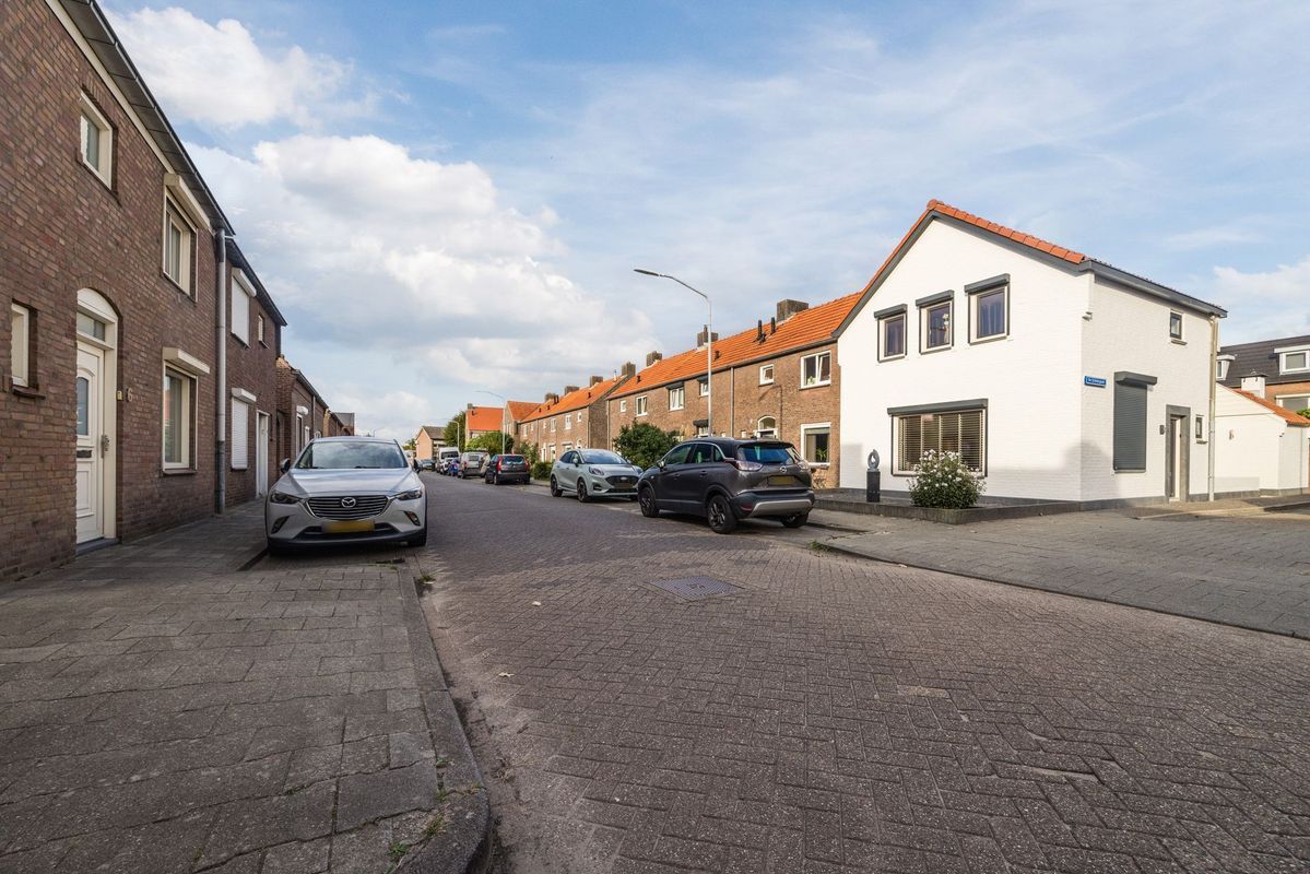 Wethouder van de Lisdonkstraat 4 Photo Blur 7