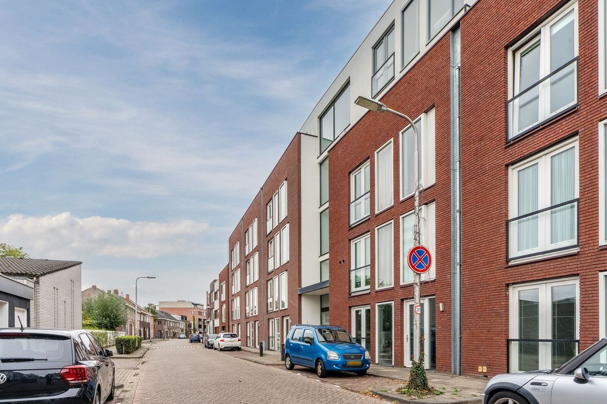 Groeseindstraat 33 - 15 Photo Blur 18