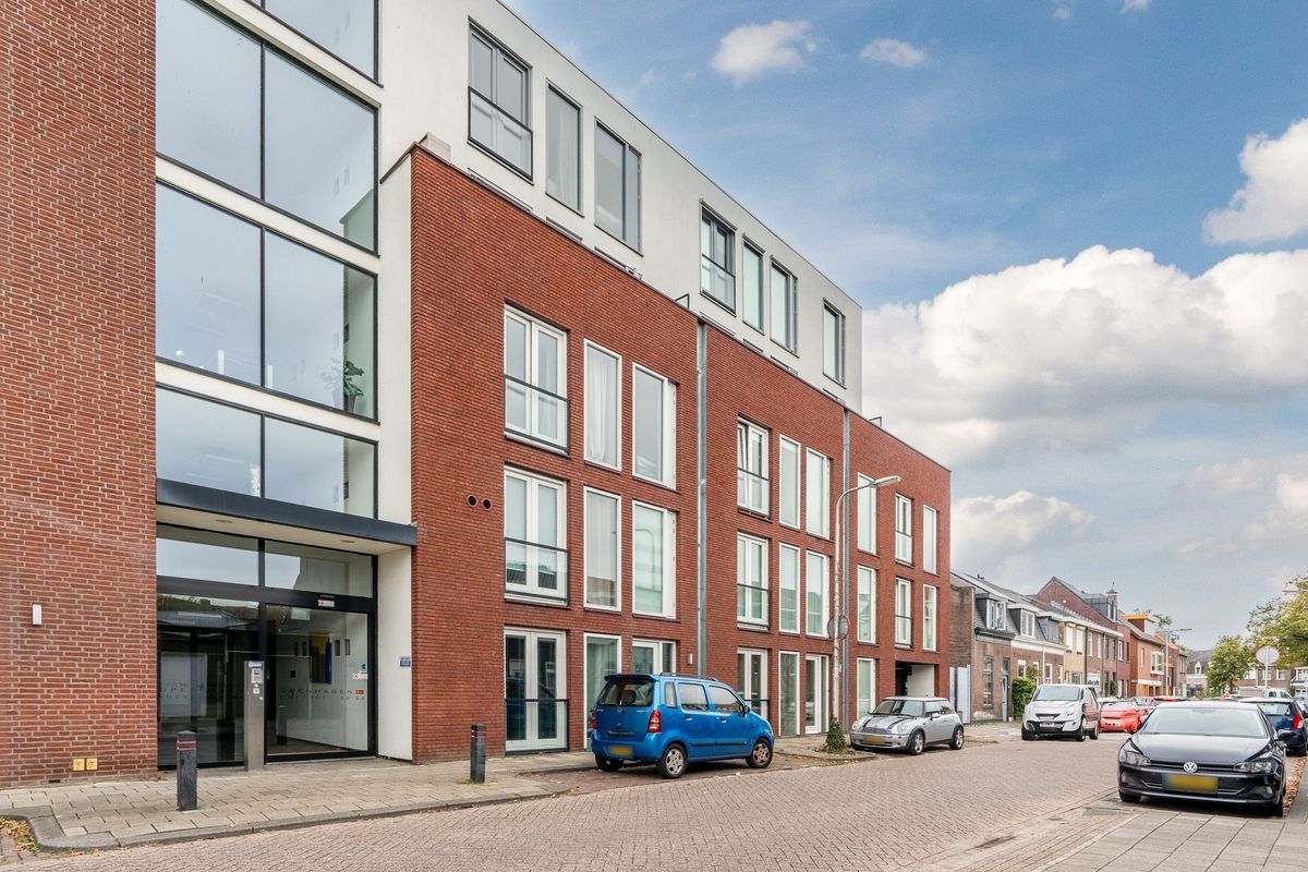 Groeseindstraat 33 - 15 Photo Blur 20