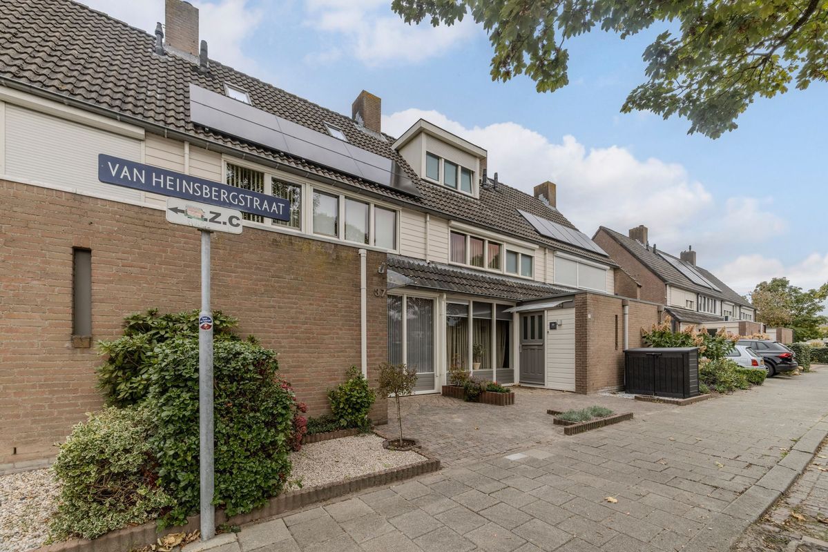 van Heinsbergstraat 37 Photo Blur 51