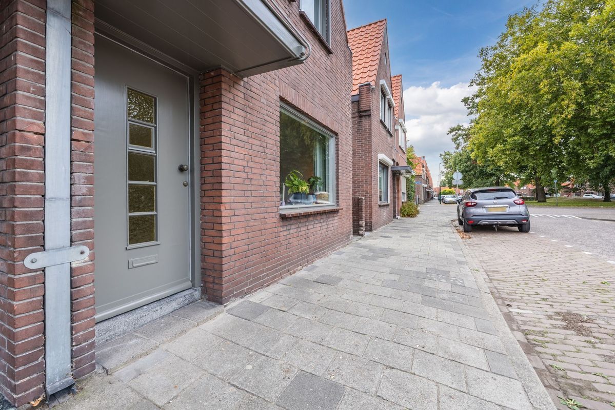 Emmastraat 35 Photo Blur 76
