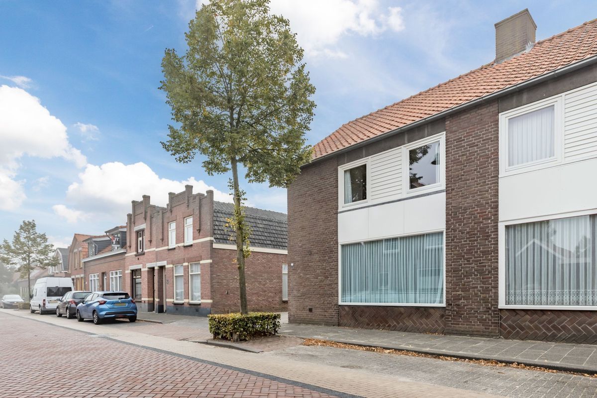Oranjestraat 101 - A Photo Blur 38