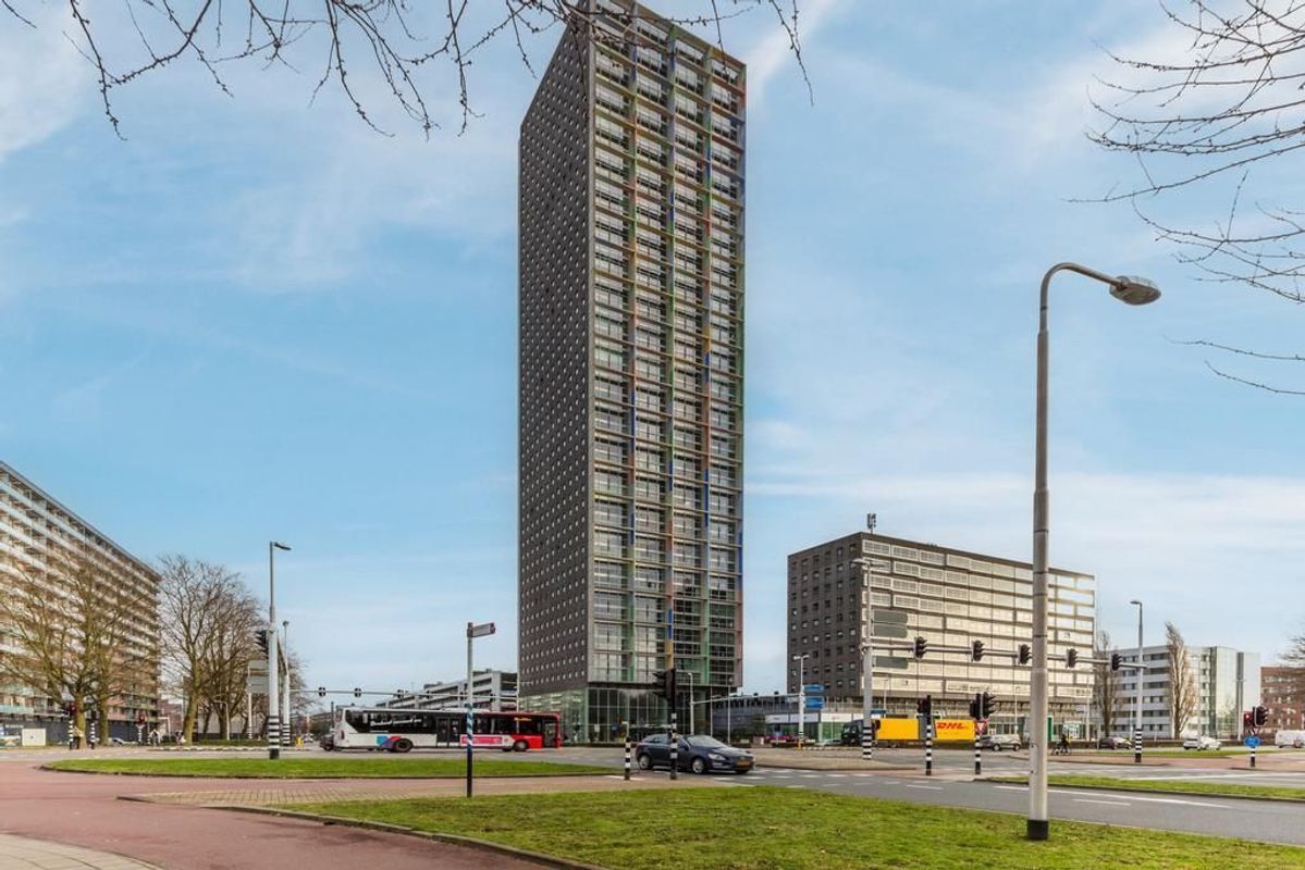 Westpoint 77 Photo Blur 39