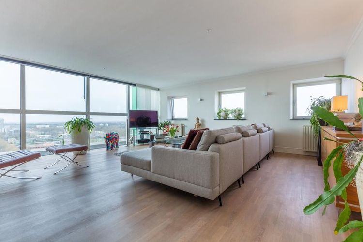 Westpoint 77 Photo 1