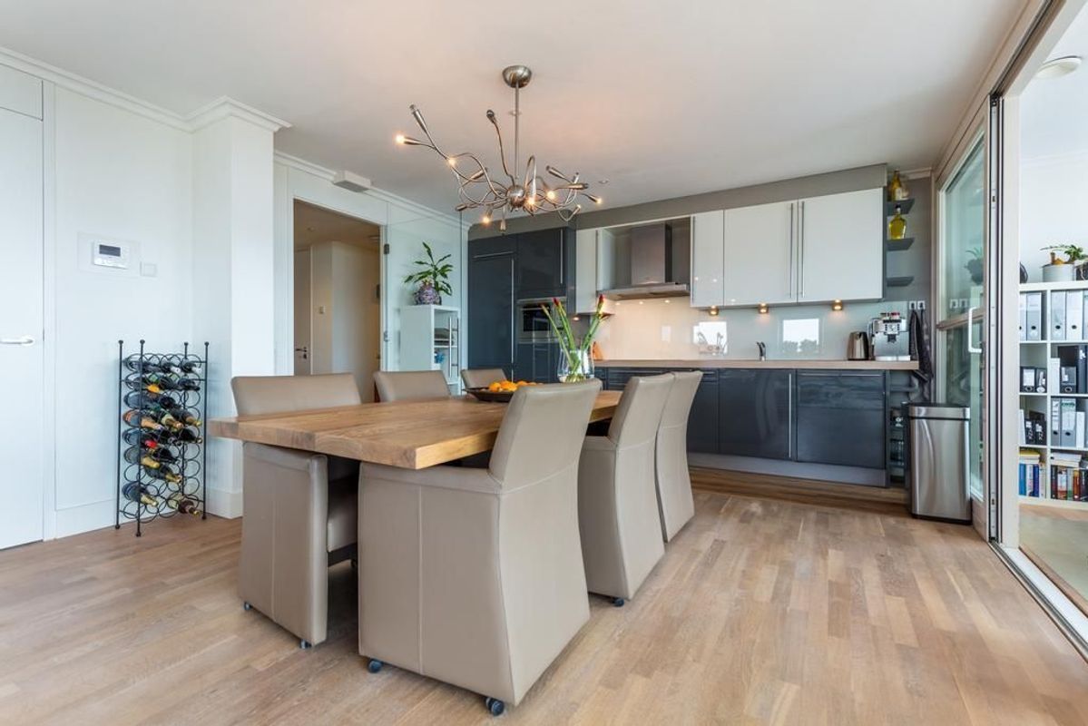 Westpoint 77 Photo Blur 7