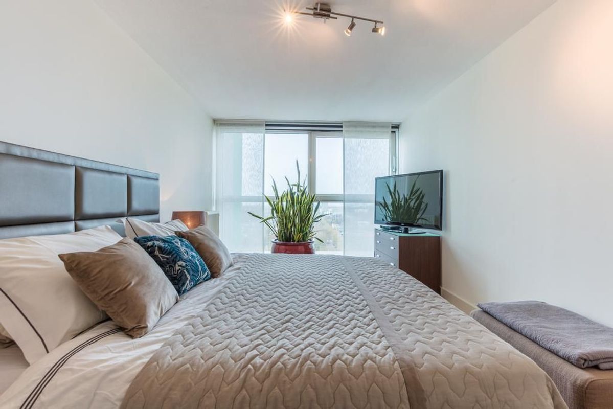 Westpoint 77 Photo Blur 19