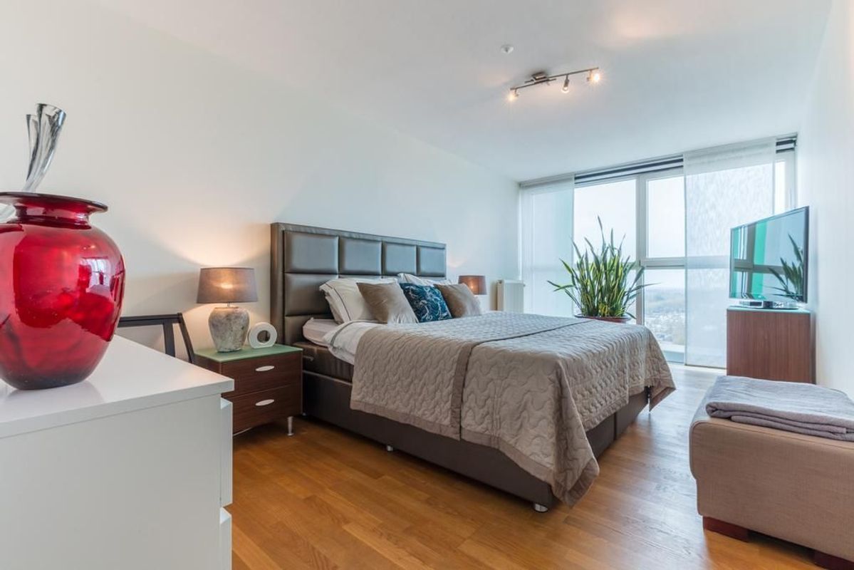 Westpoint 77 Photo Blur 18