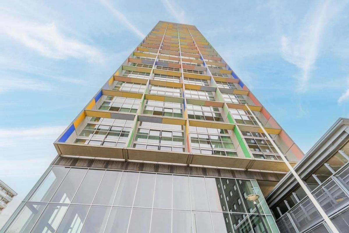 Westpoint 77 Photo Blur 38