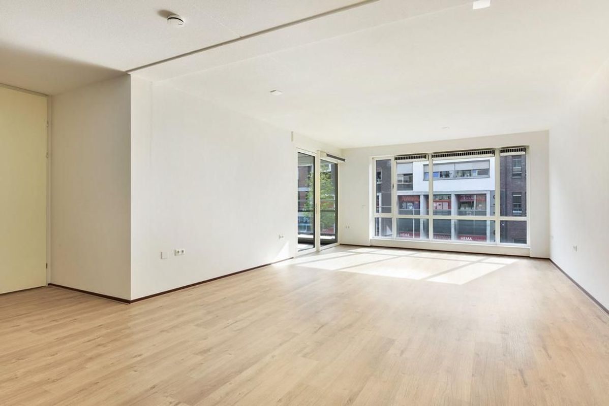 Piusplein 28 - 02 Photo Blur 1