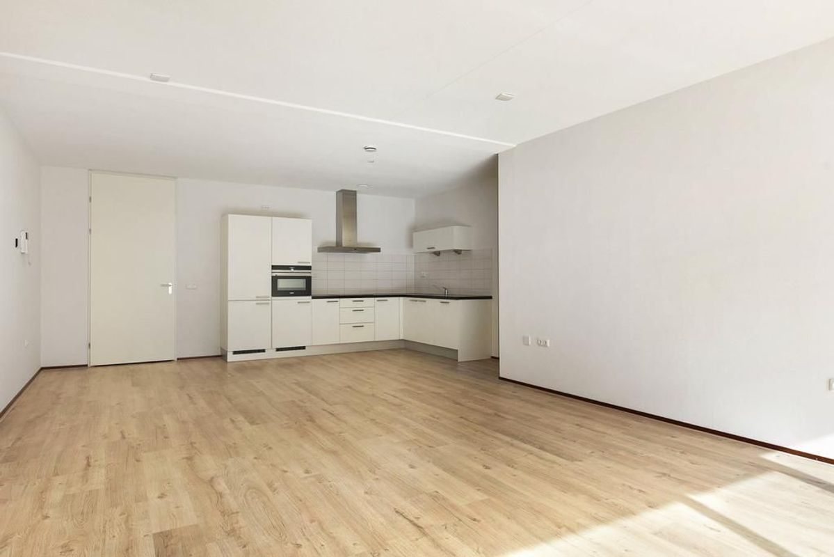 Piusplein 28 - 02 Photo Blur 2