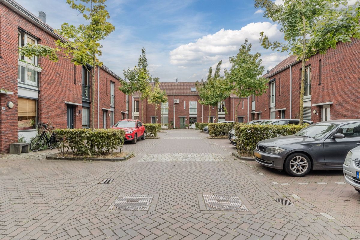 Sint Eustatiusstraat 65 Photo Blur 33