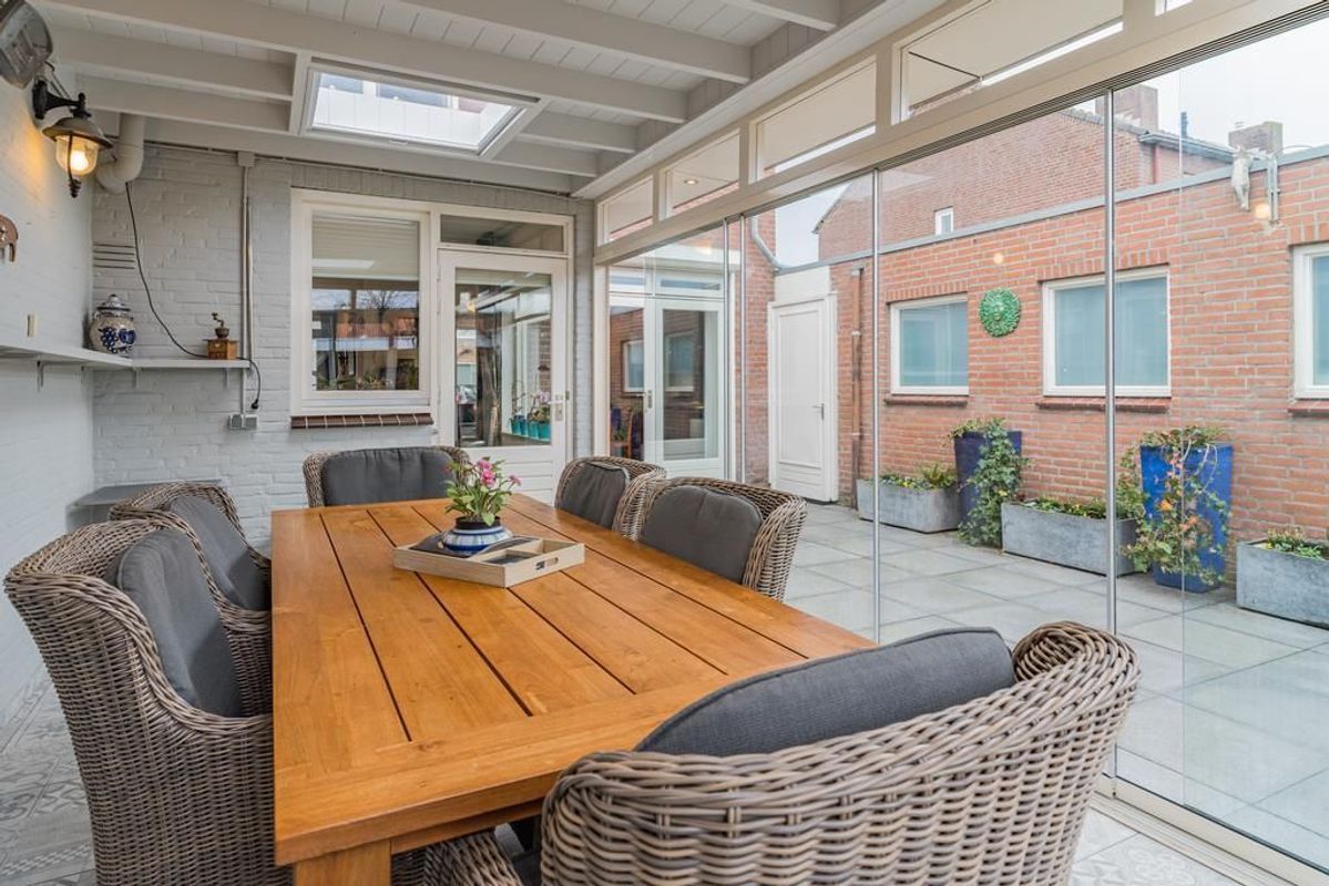 Doctor Schaepmanstraat 7 Photo Blur 9