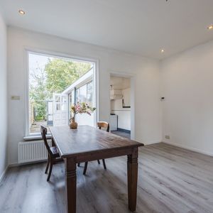 Zuid-Oosterstraat 15 Photo 2