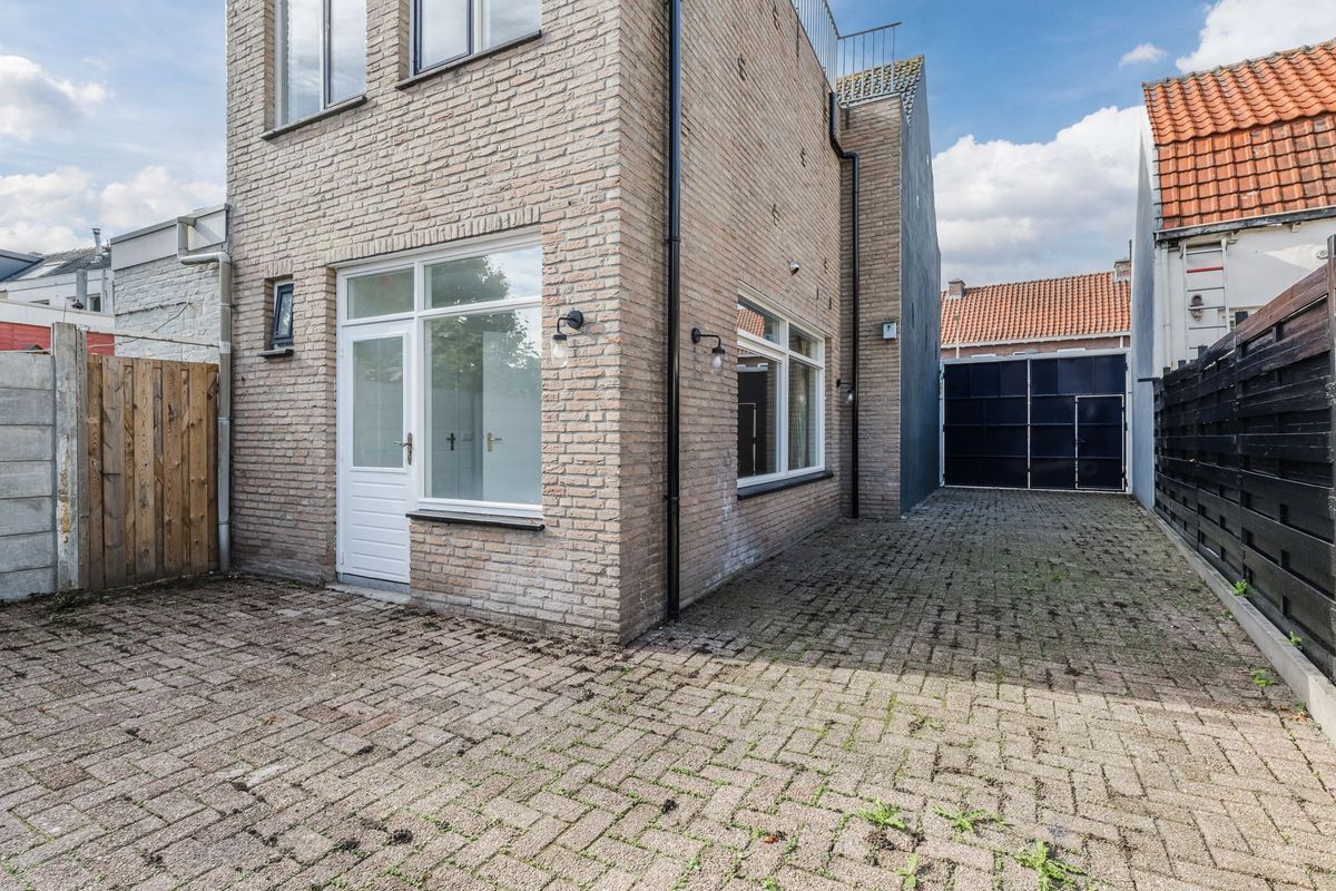 Melis Stokestraat 18 Photo Blur 20