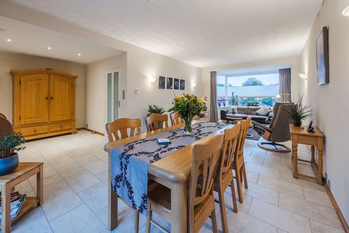 van Riebeeckstraat 29 Photo Blur 2