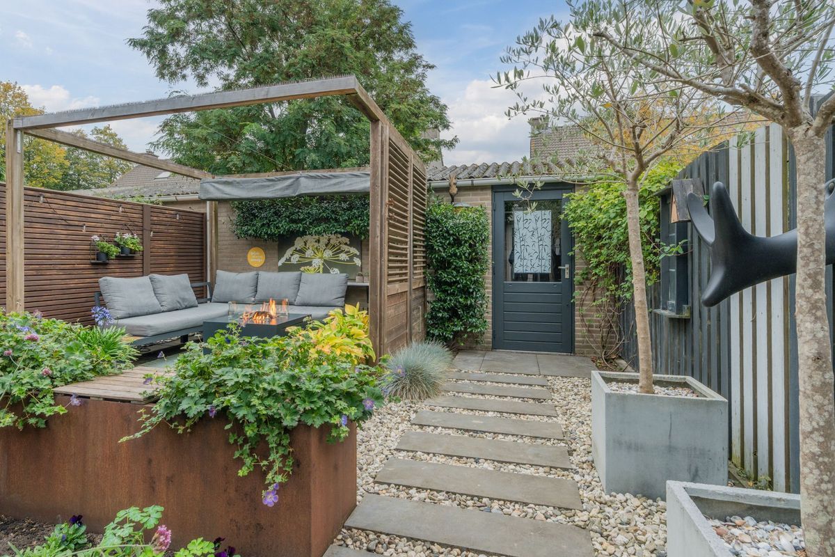 Aragorn 27 Photo Blur 37