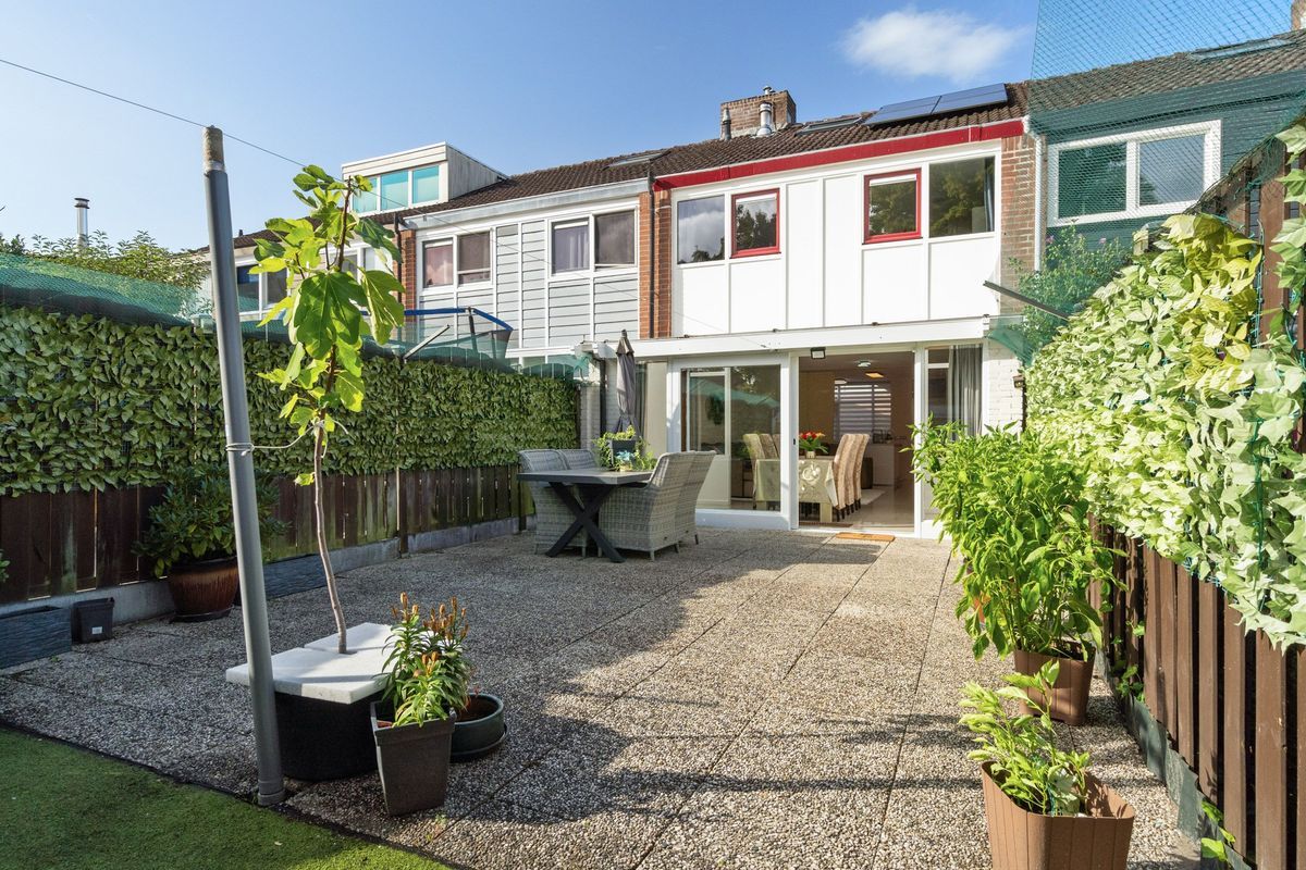 Gouddonk 5 Photo Blur 3