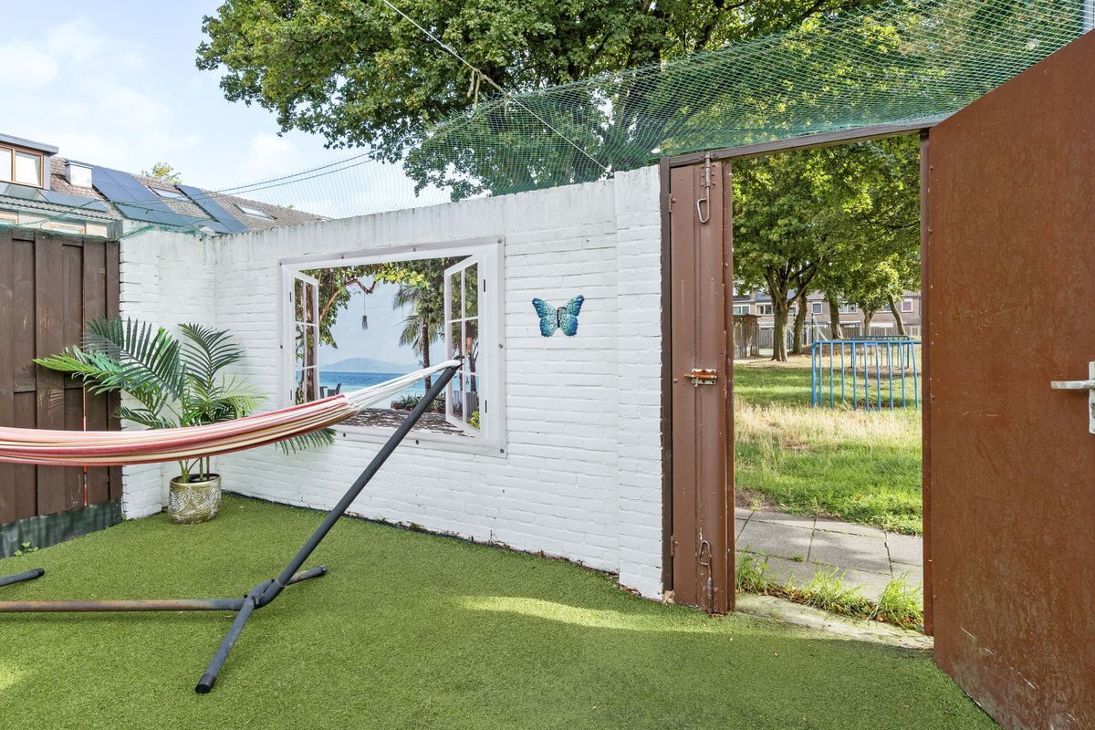 Gouddonk 5 Photo Blur 34