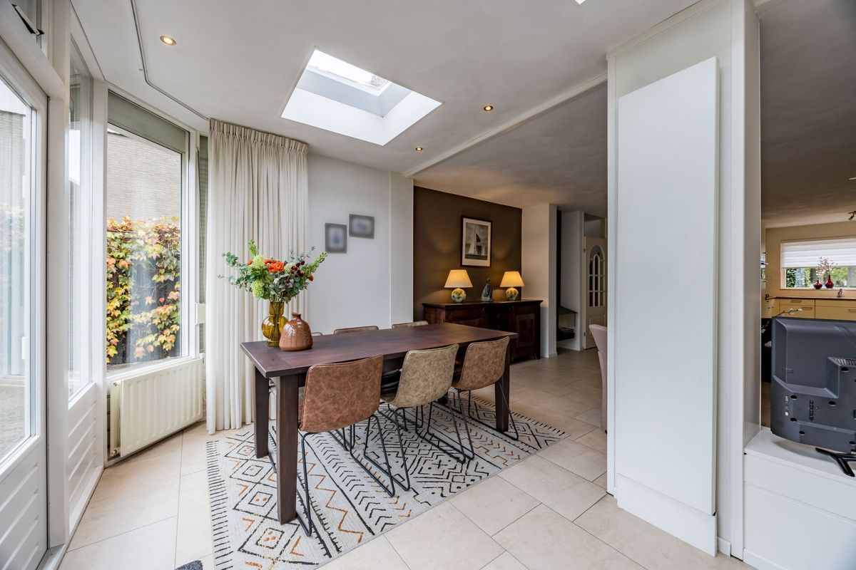 Mr. Sprenger van Eykstraat 2 - a Photo Blur 11