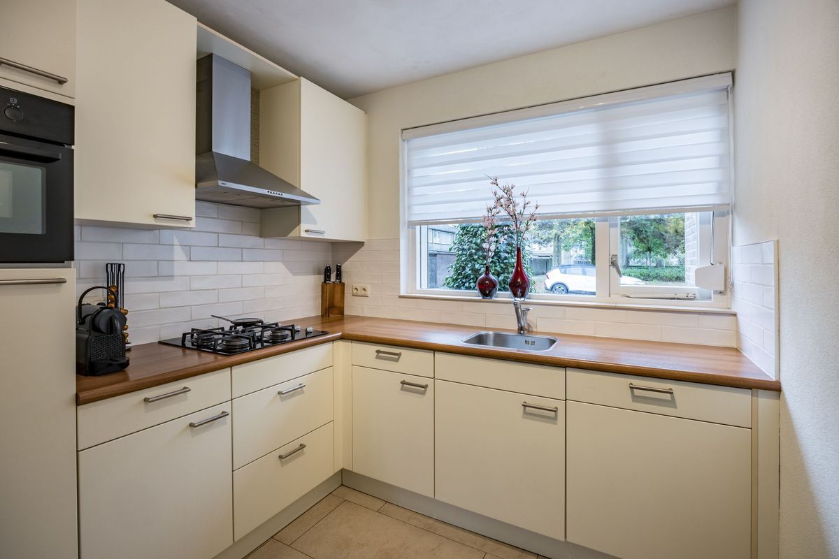 Mr. Sprenger van Eykstraat 2 - a Photo Blur 12