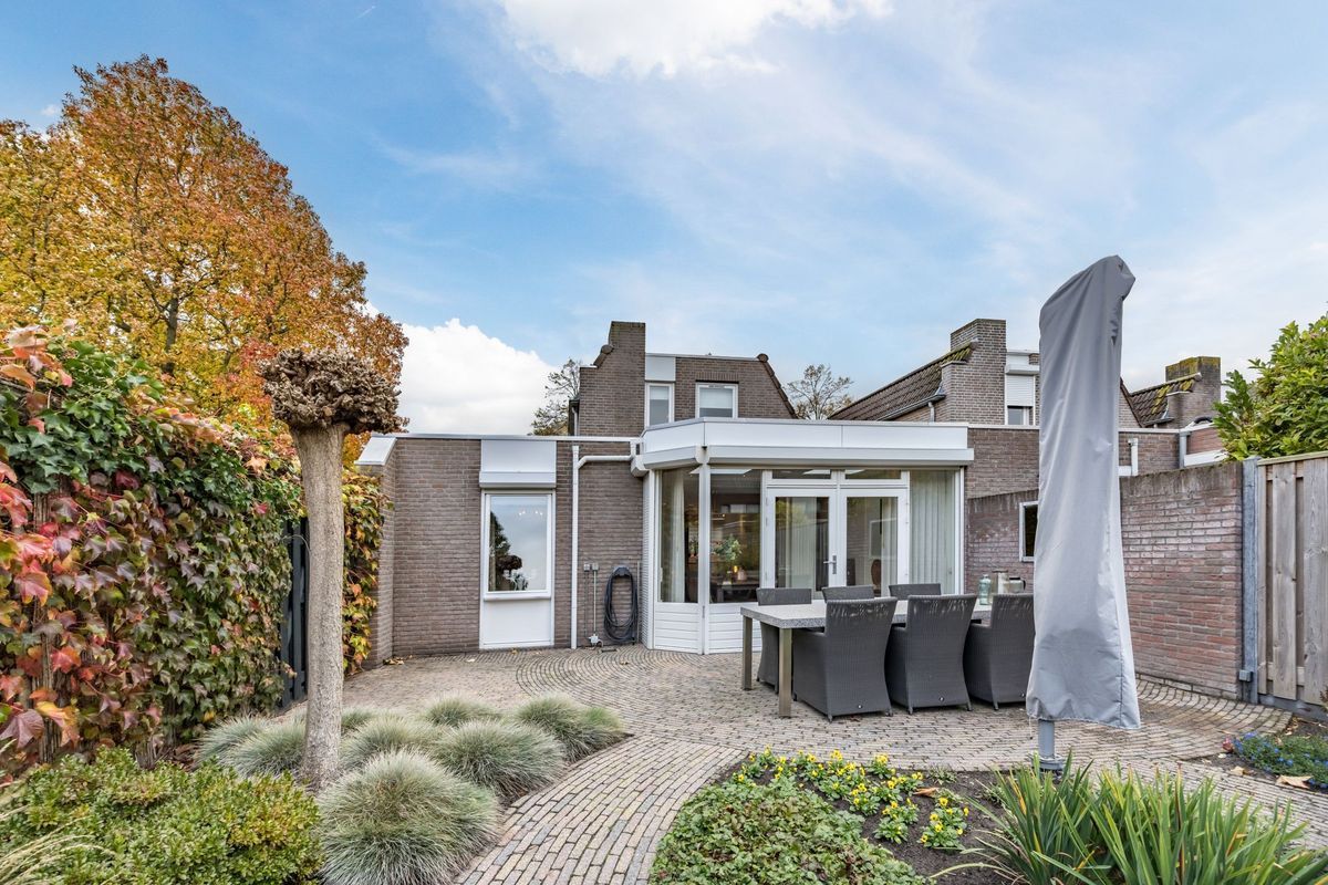 Mr. Sprenger van Eykstraat 2 - a Photo Blur 31