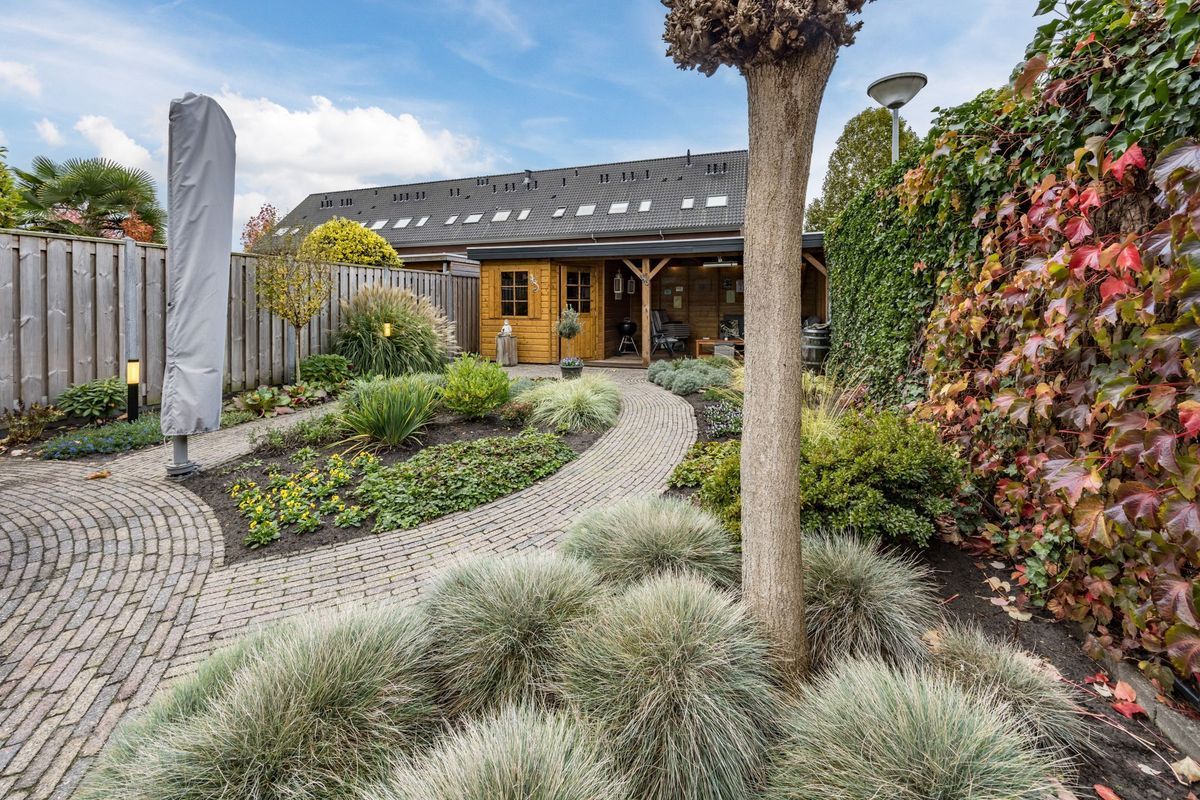 Mr. Sprenger van Eykstraat 2 - a Photo Blur 35