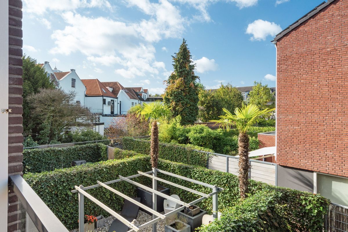 Menno van Coehoornstraat 9 Photo Blur 23