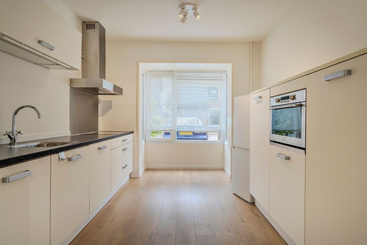 Leibeemd 130 Photo Blur 2