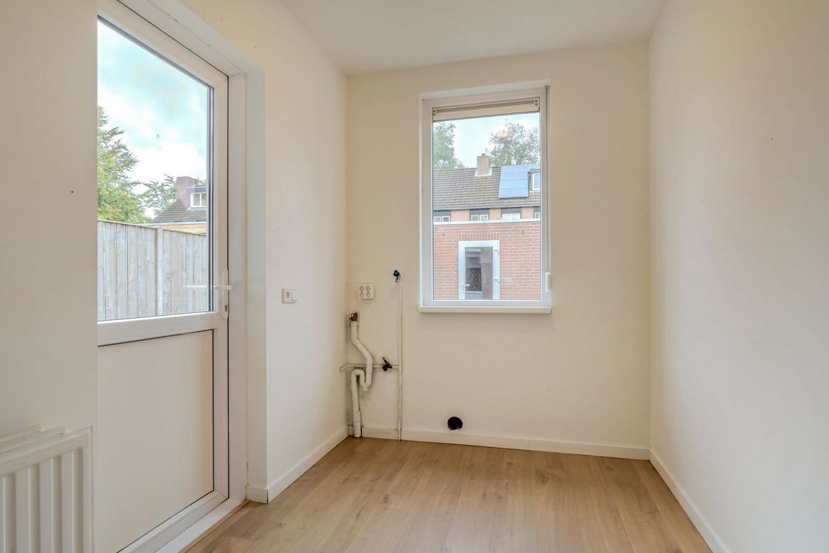 Leibeemd 130 Photo Blur 14