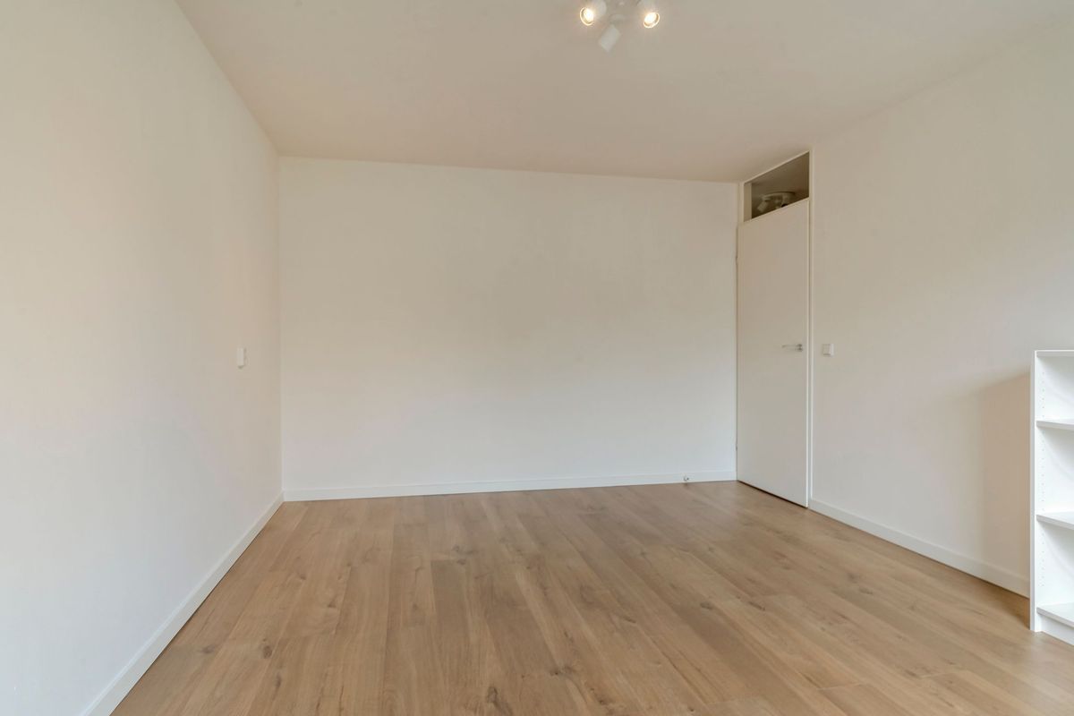 Leibeemd 130 Photo Blur 21