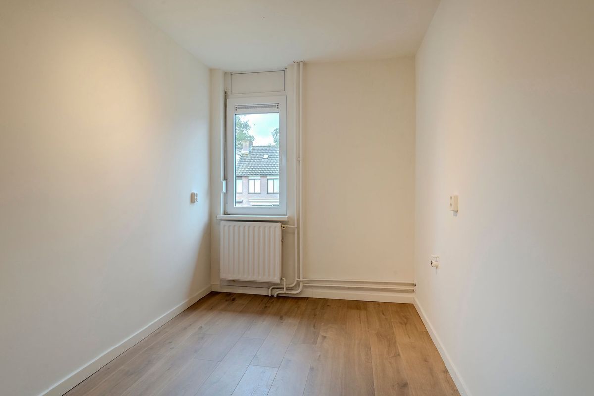 Leibeemd 130 Photo Blur 25