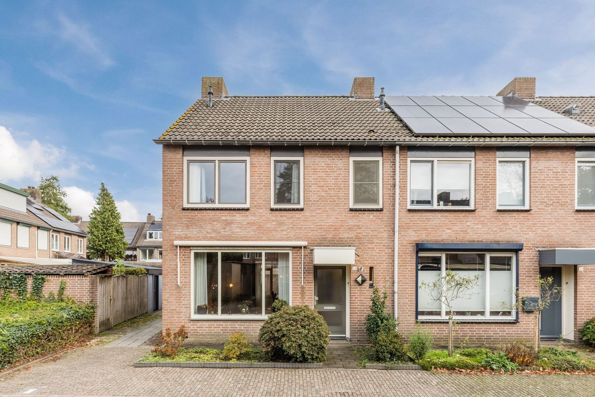 Leibeemd 54 Photo Blur 34