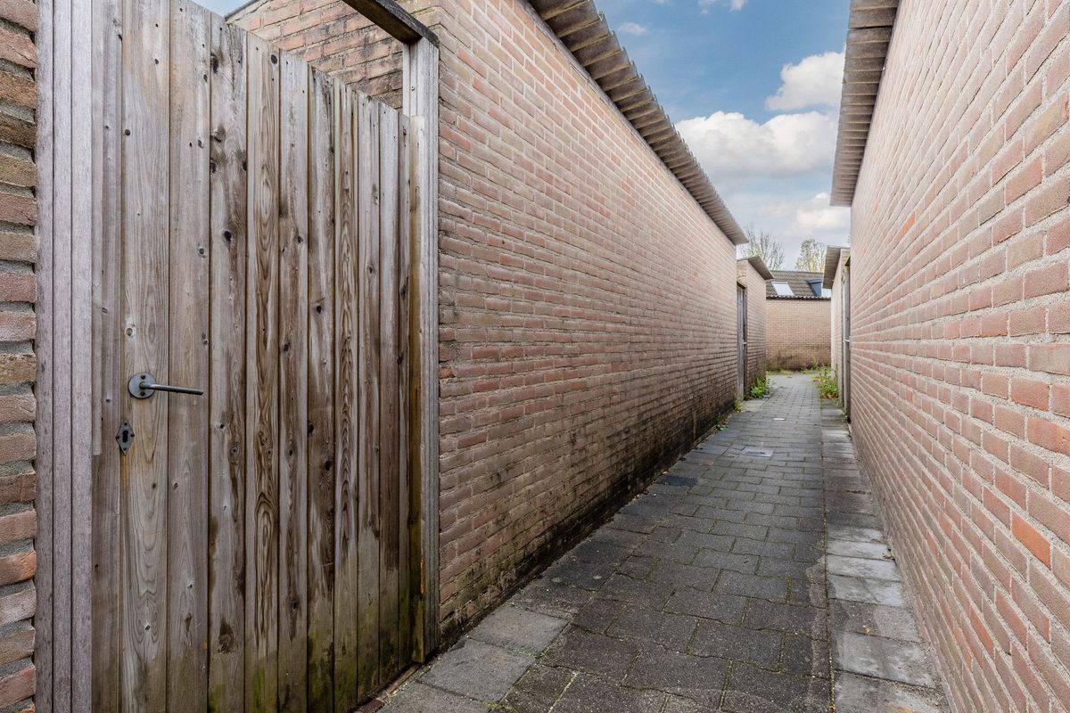 Bolswardstraat 17 Photo Blur 26