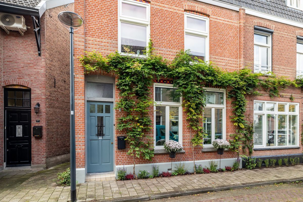 Bloemstraat 9 Photo Blur 0