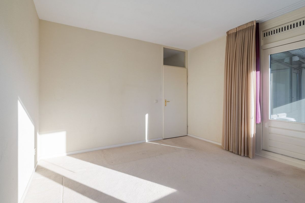 J.F. Kennedylaan 4 - A Photo Blur 18