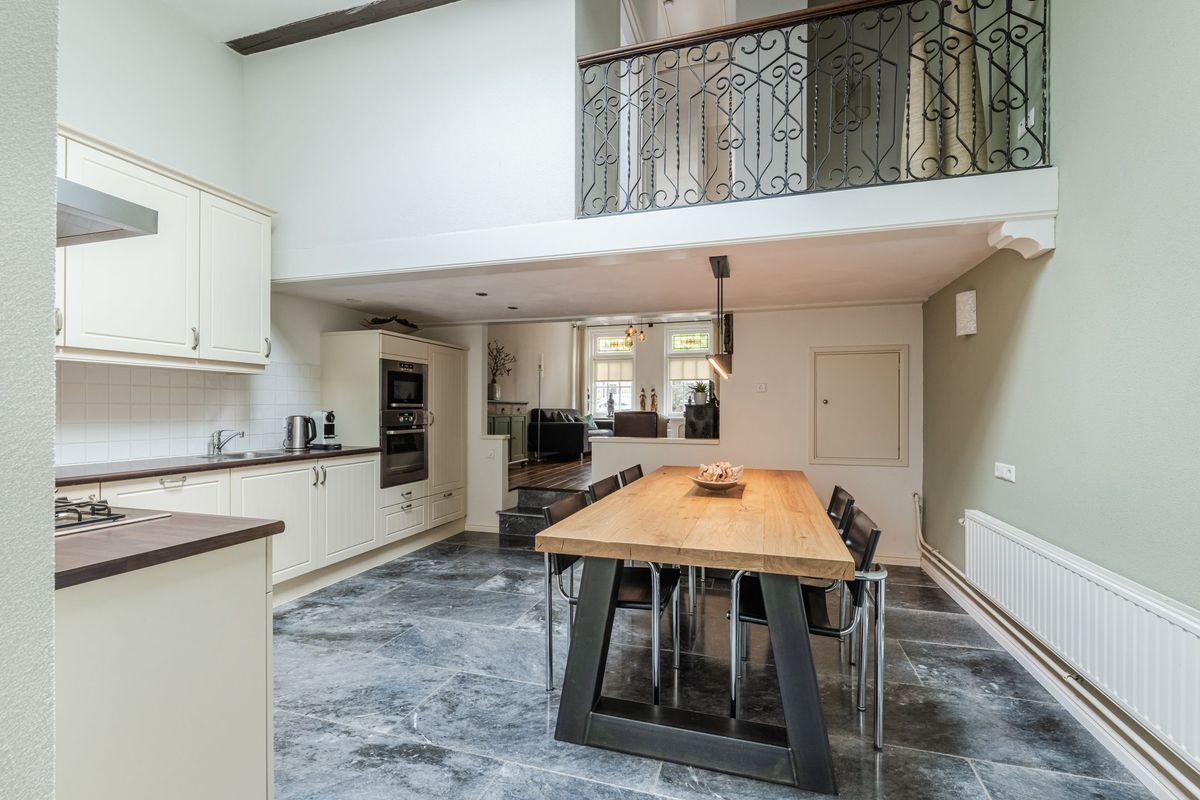 Zandheuvel 107 Photo Blur 2