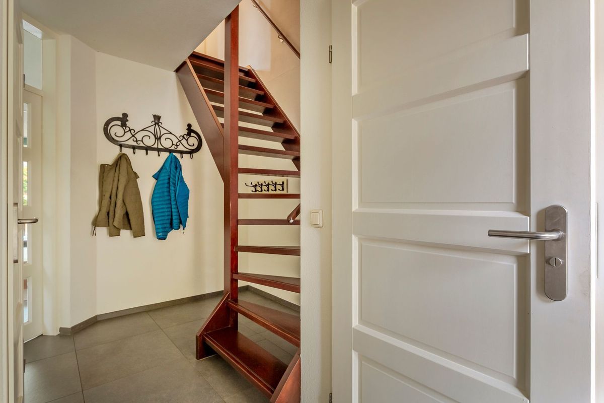 Hooiland 18 Photo Blur 19