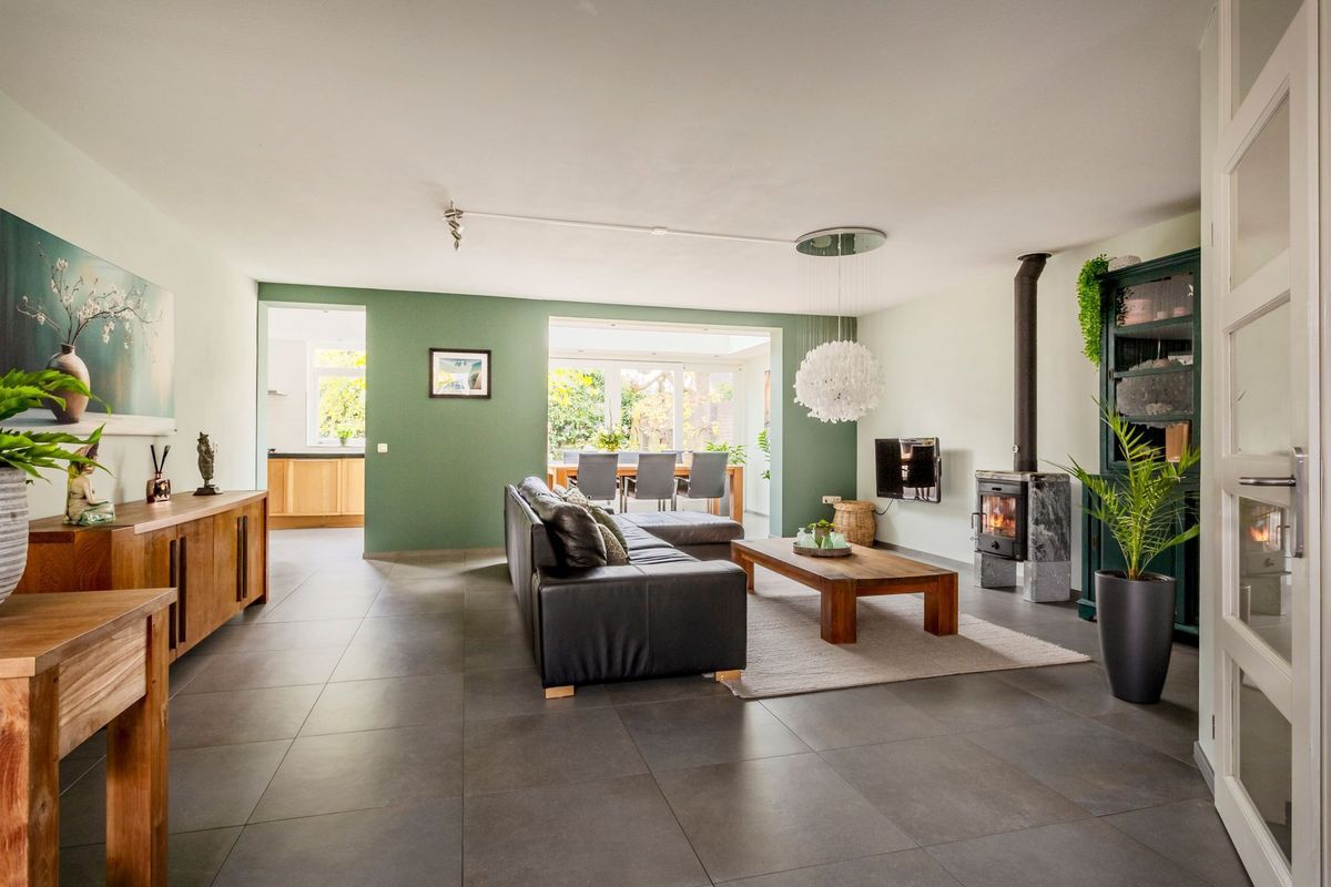 Hooiland 18 Photo Blur 1