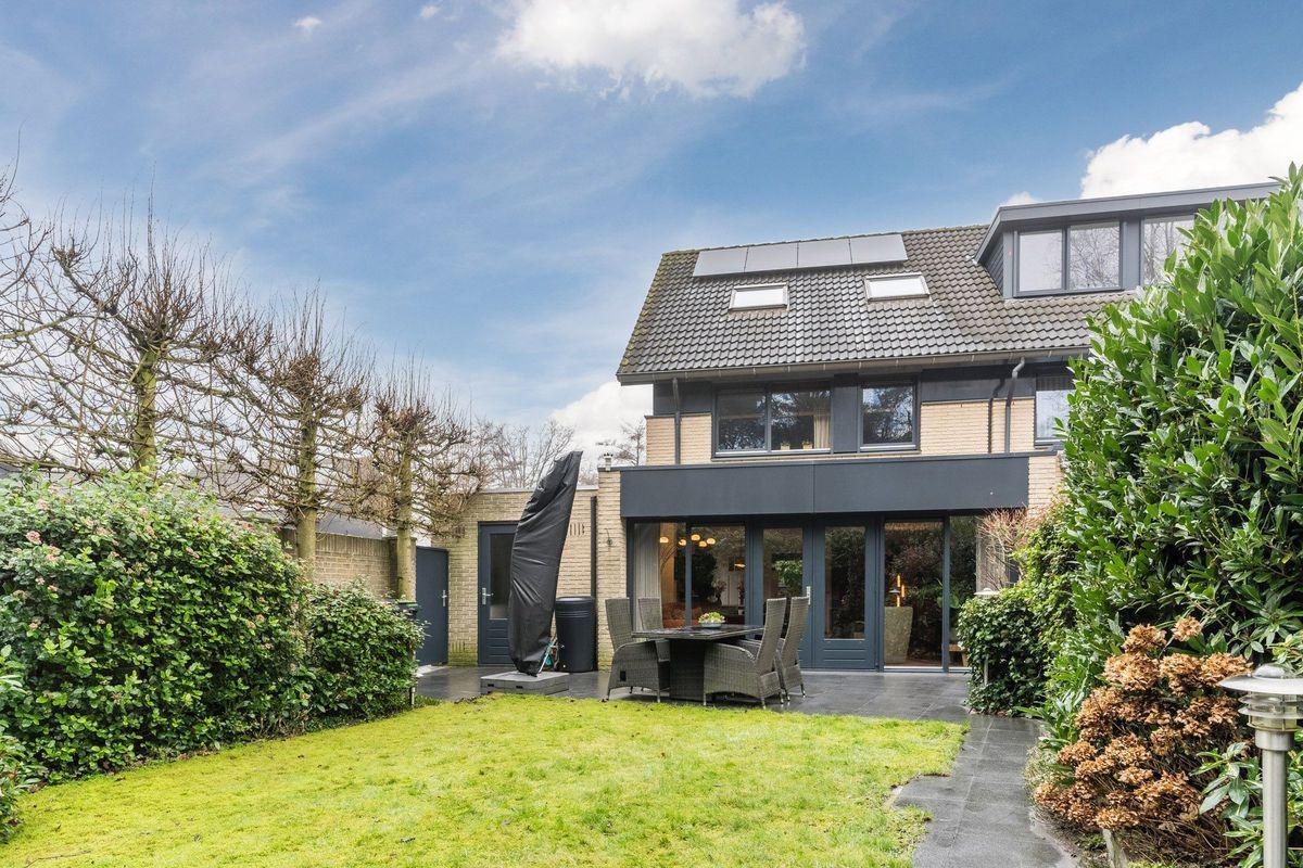 Distelbergstraat 20 Photo Blur 35