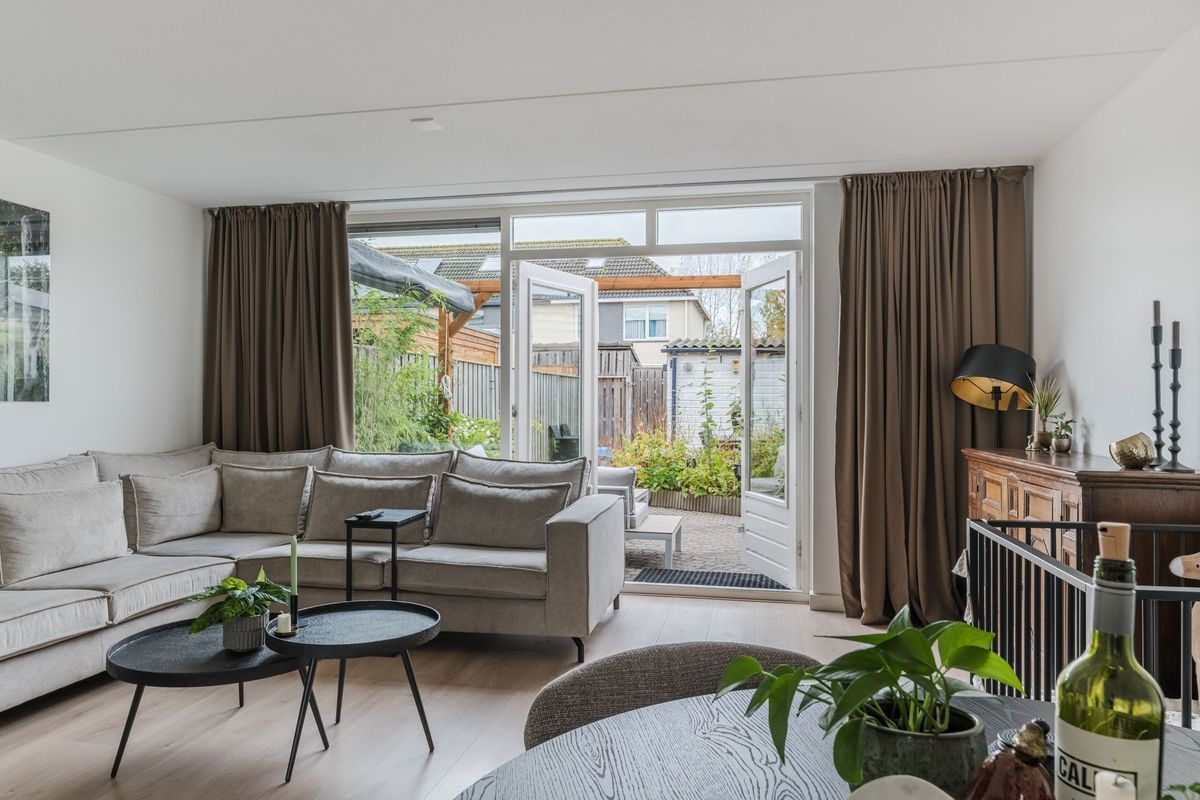 Megenstraat 67 Photo Blur 11