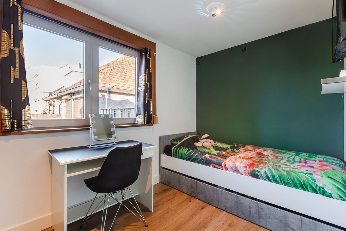 Eikstraat 47 Photo Blur 22