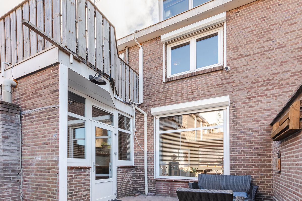 Eikstraat 47 Photo Blur 50