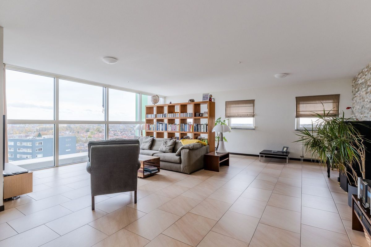 Westpoint 44 Photo Blur 1