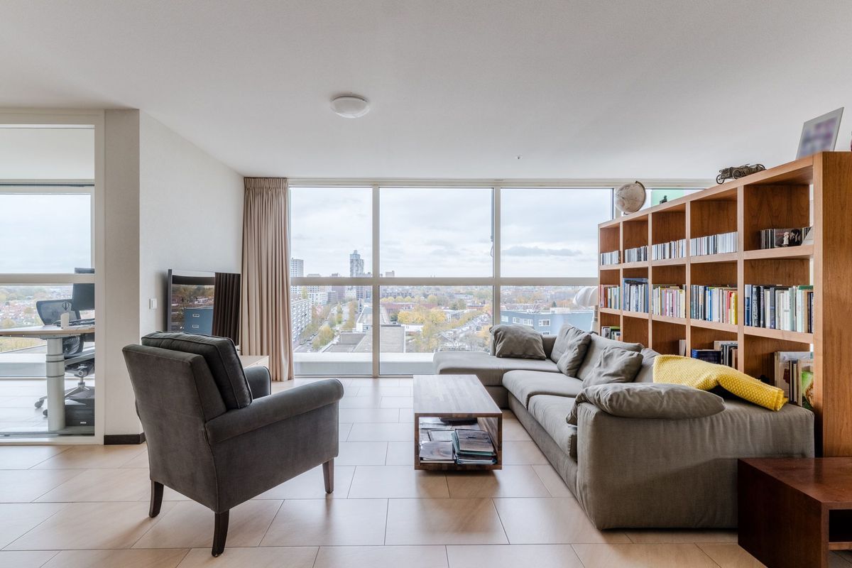 Westpoint 44 Photo Blur 5