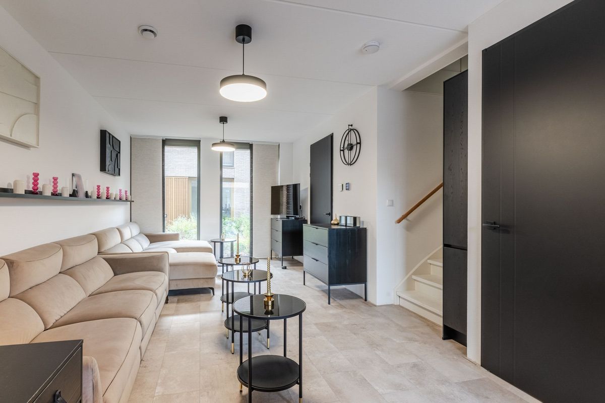 Anton Ebbenhof 12 Photo Blur 10