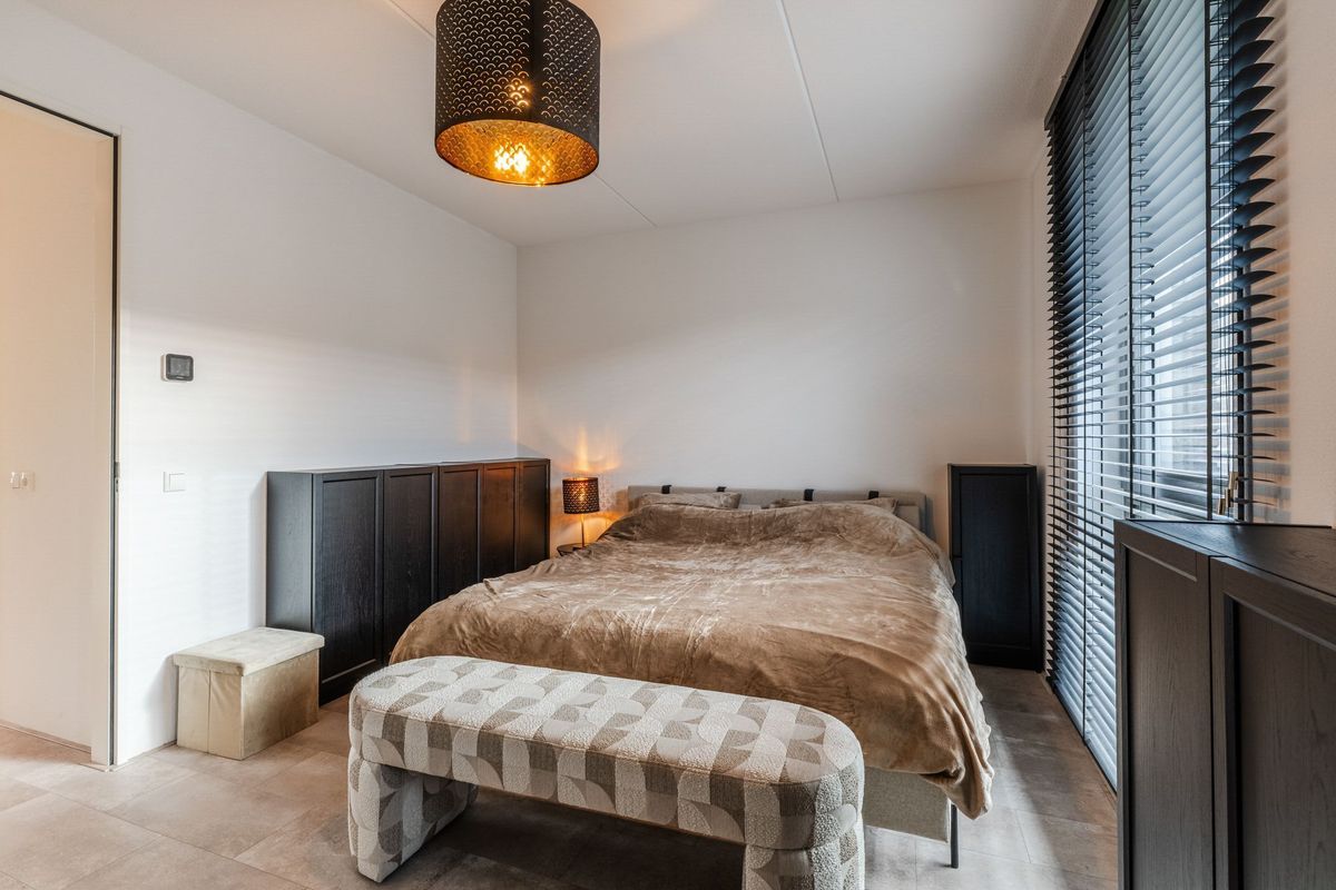 Anton Ebbenhof 12 Photo Blur 14