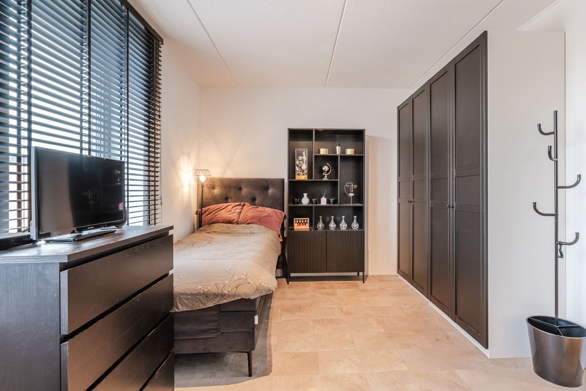 Anton Ebbenhof 12 Photo Blur 26