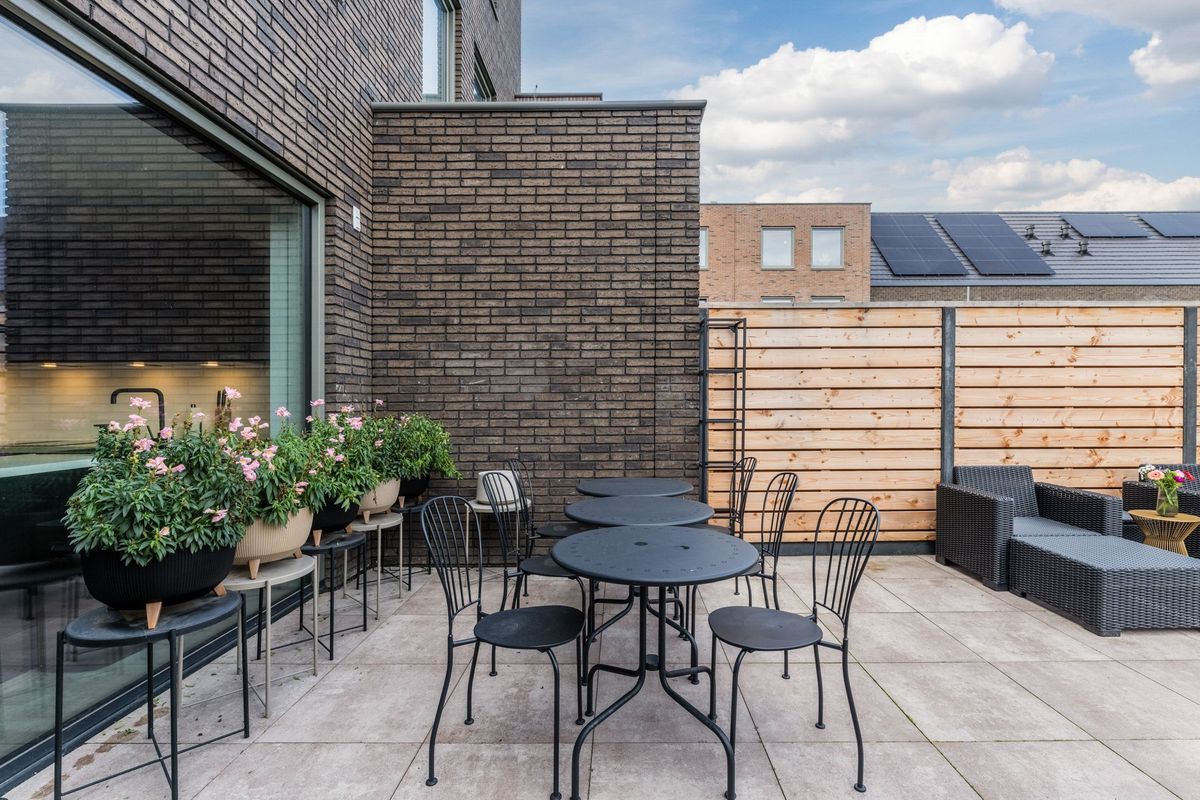 Anton Ebbenhof 12 Photo Blur 30