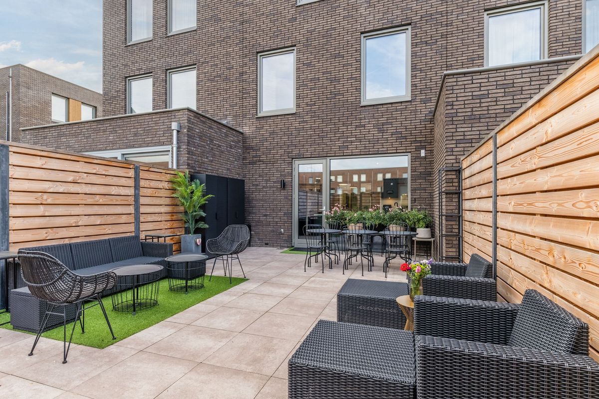 Anton Ebbenhof 12 Photo Blur 33